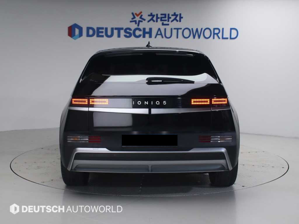 Hyundai Ioniq5 — photo 04
