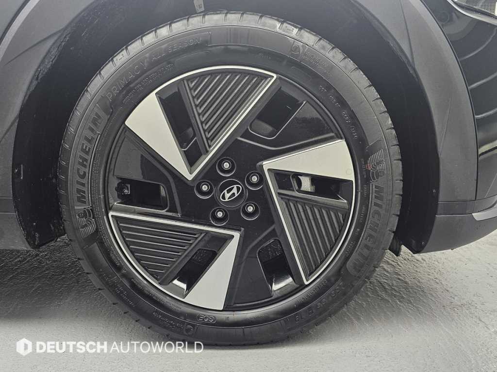 Hyundai Ioniq5 — photo 05