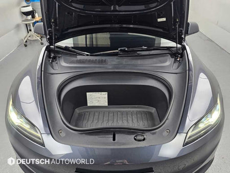 Tesla Model 3 — photo 06