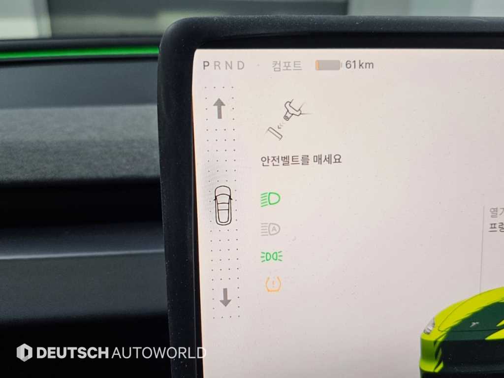 Tesla Model 3 — photo 09