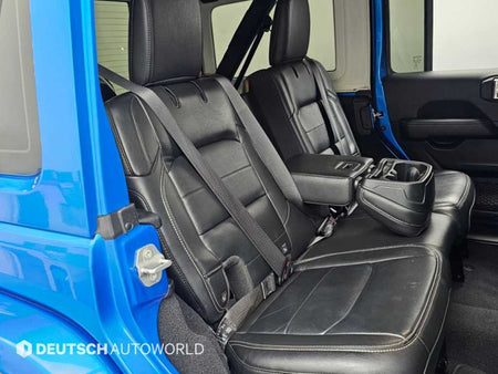 Jeep Wrangler — photo 12