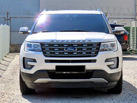 Ford Explorer — photo 01