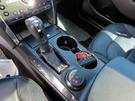 Ford Explorer — photo 10