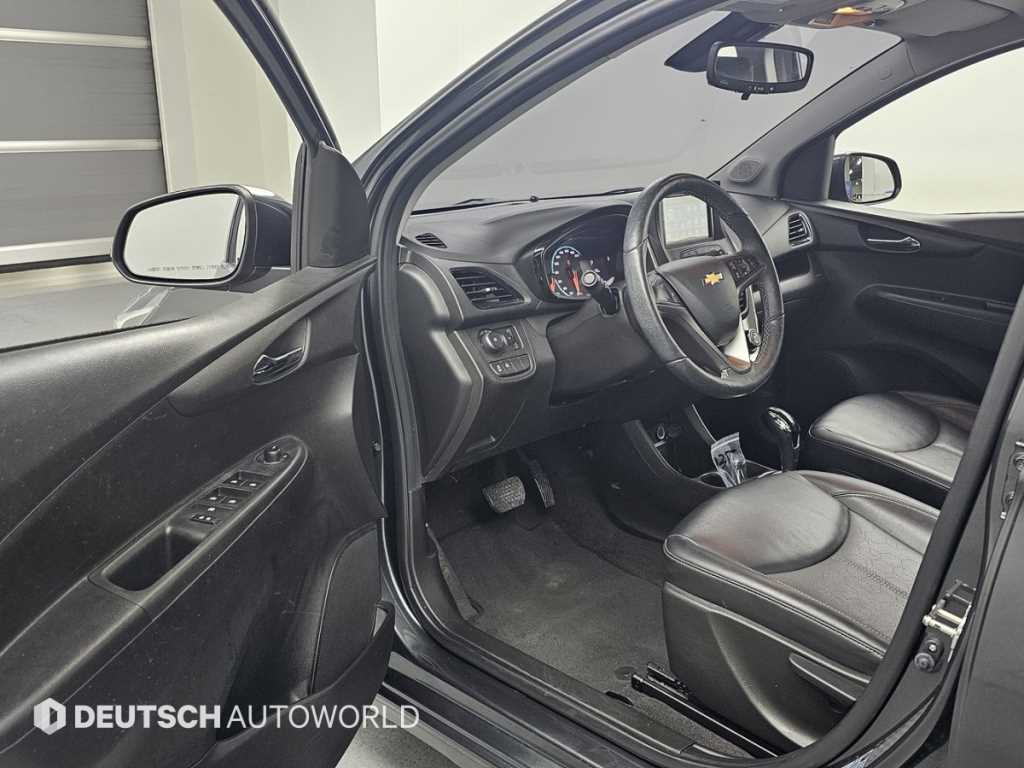 CHEVROLET Spark — photo 11