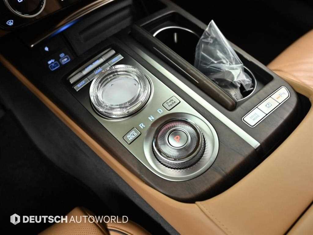 Genesis G80 — photo 10