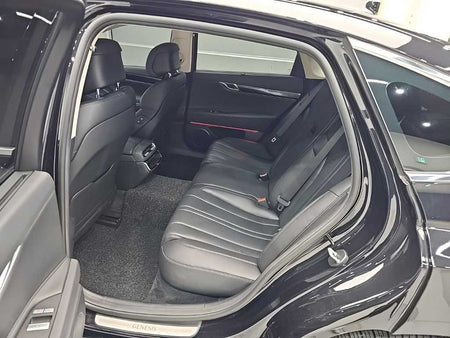 Genesis G80 — photo 12