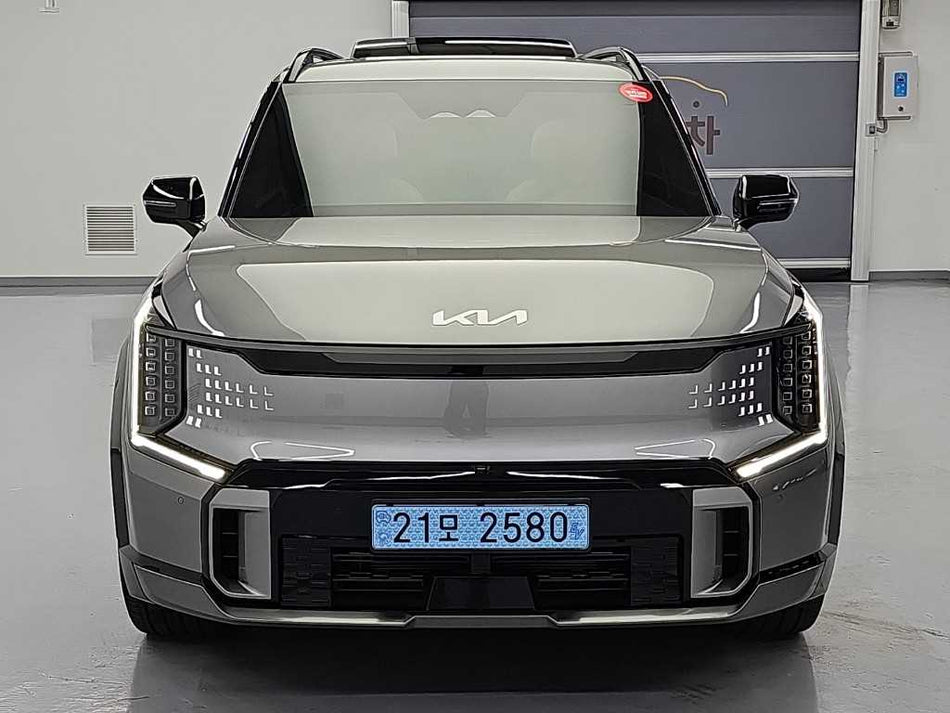 Kia EV9 — photo 02