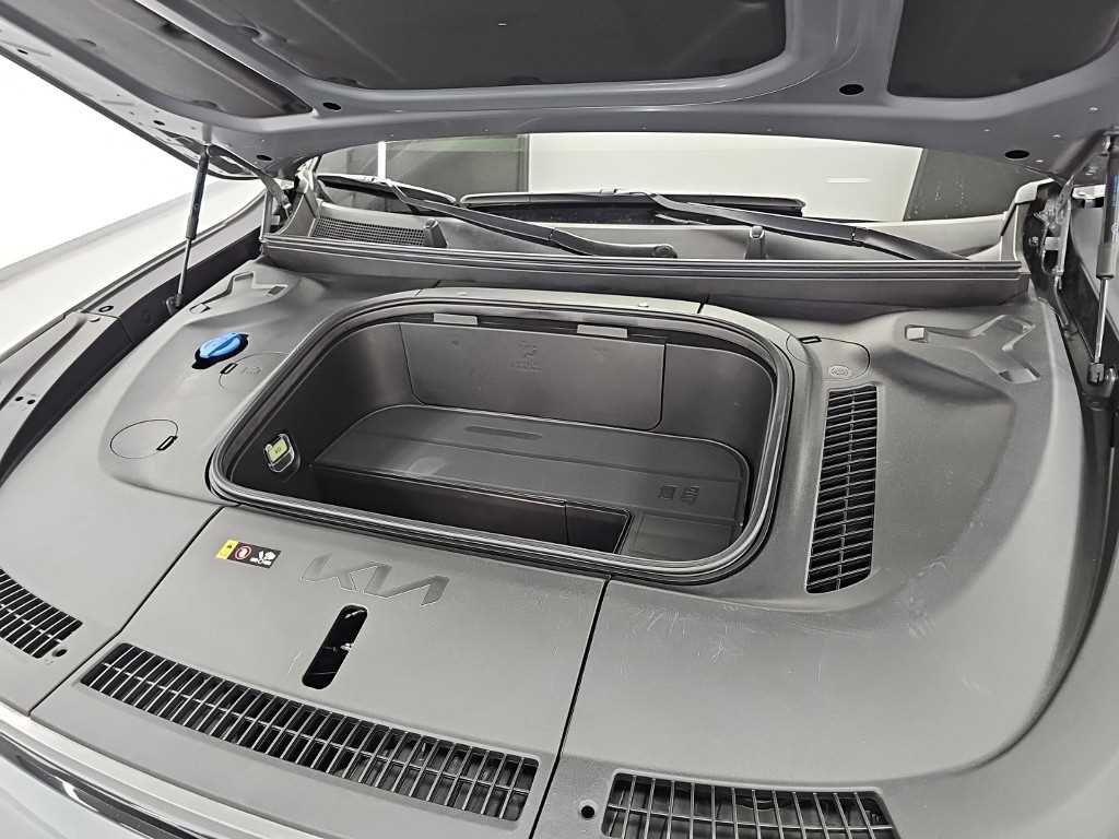 Kia EV9 — photo 05