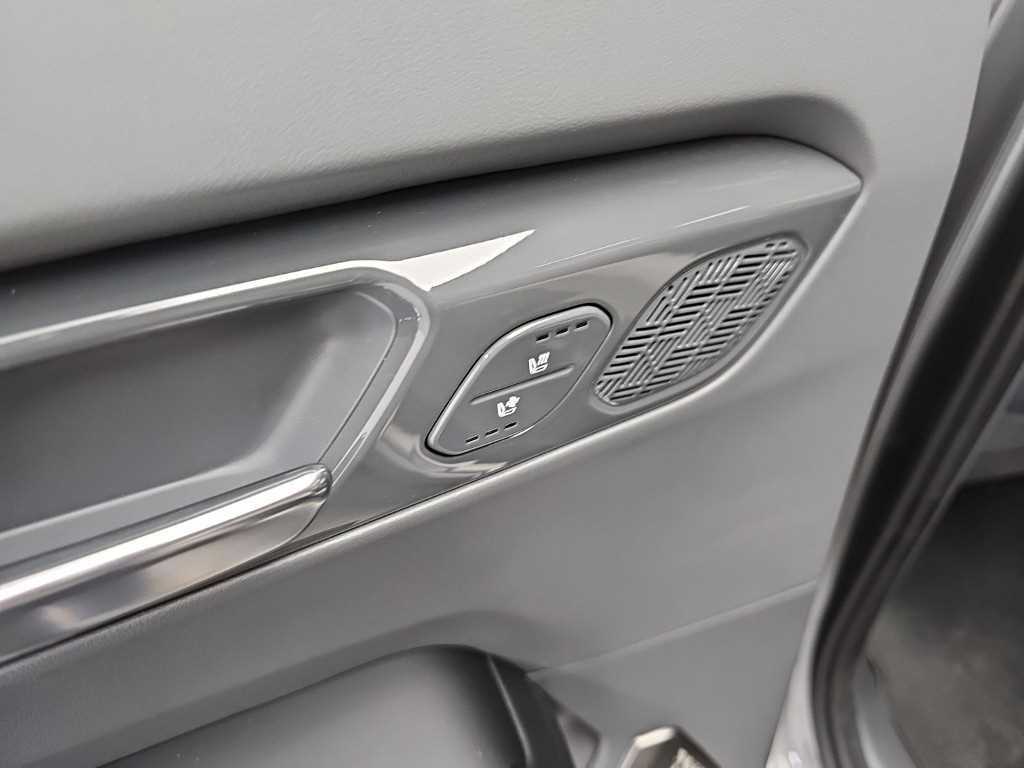 Kia EV9 — photo 13