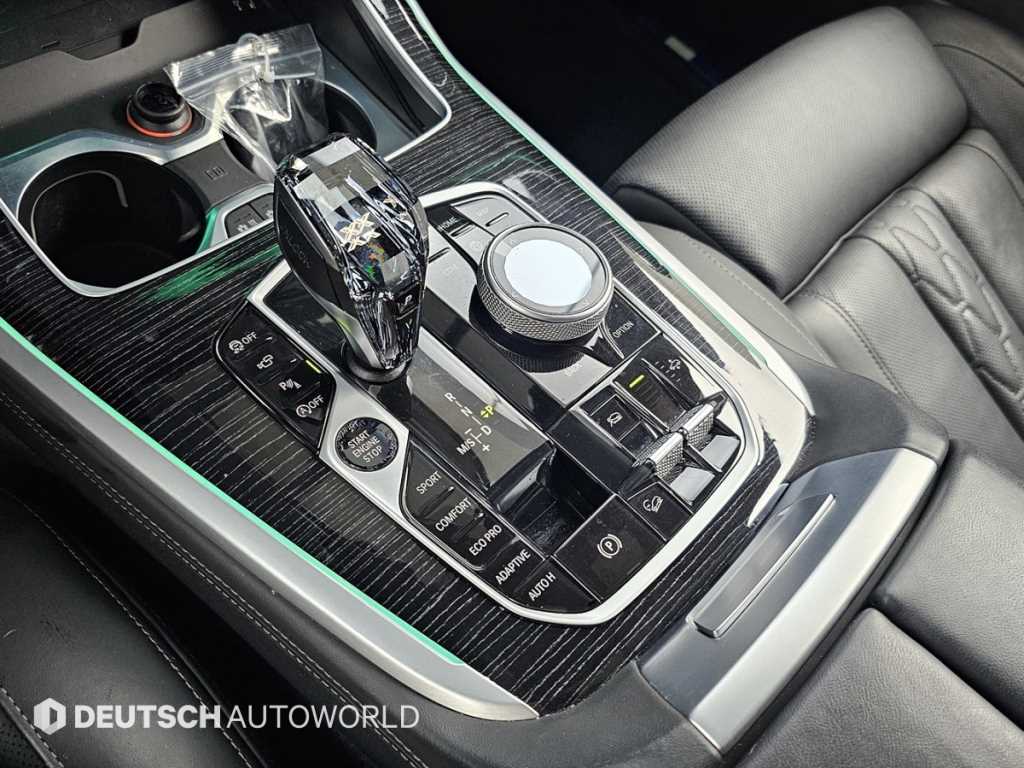 BMW X7 — photo 09