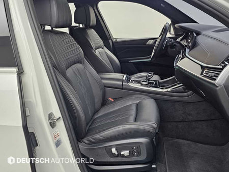 BMW X7 — photo 10