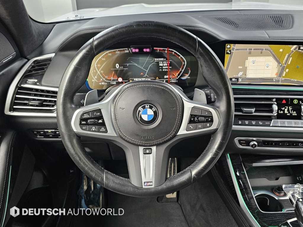 BMW X7 — photo 13