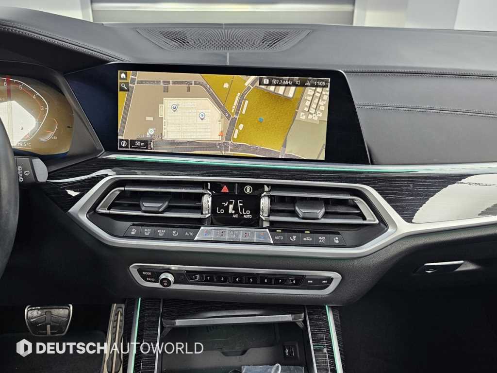 BMW X7 — photo 14