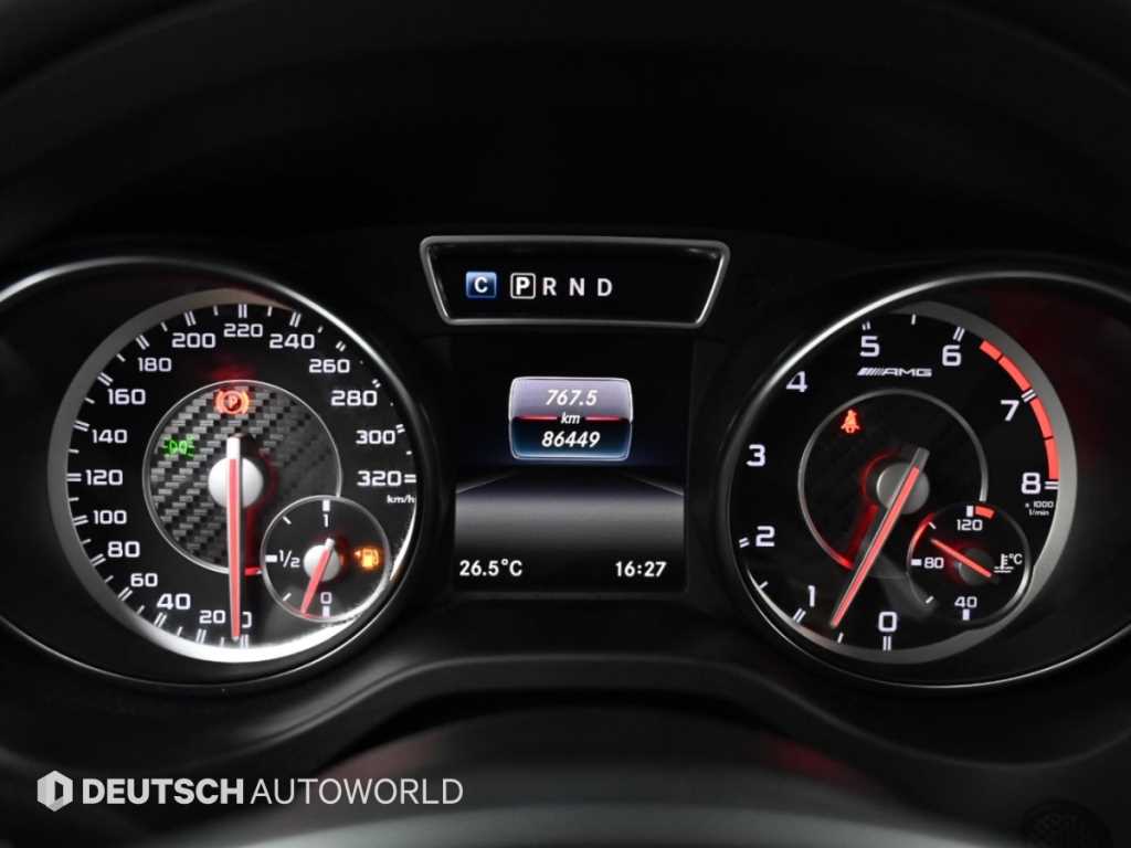 Mercedes-Benz CLA-Class — photo 08
