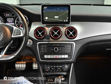 Mercedes-Benz CLA-Class — photo 14