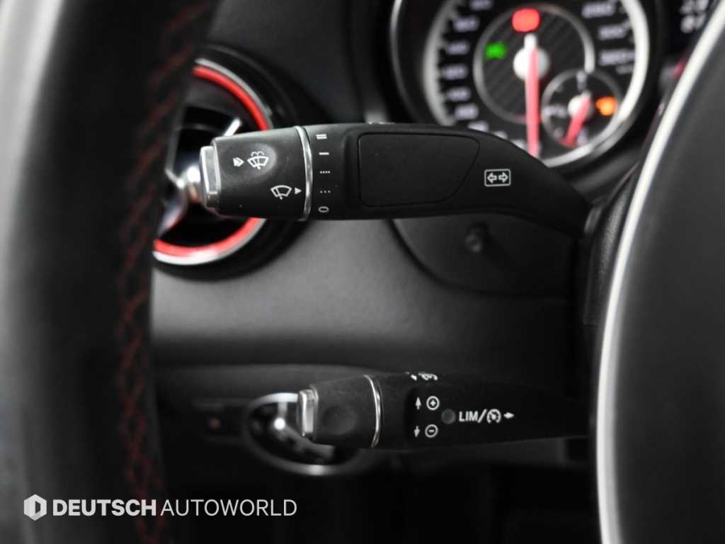 Mercedes-Benz CLA-Class — photo 16