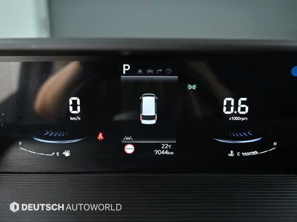 Hyundai Staria — photo 08