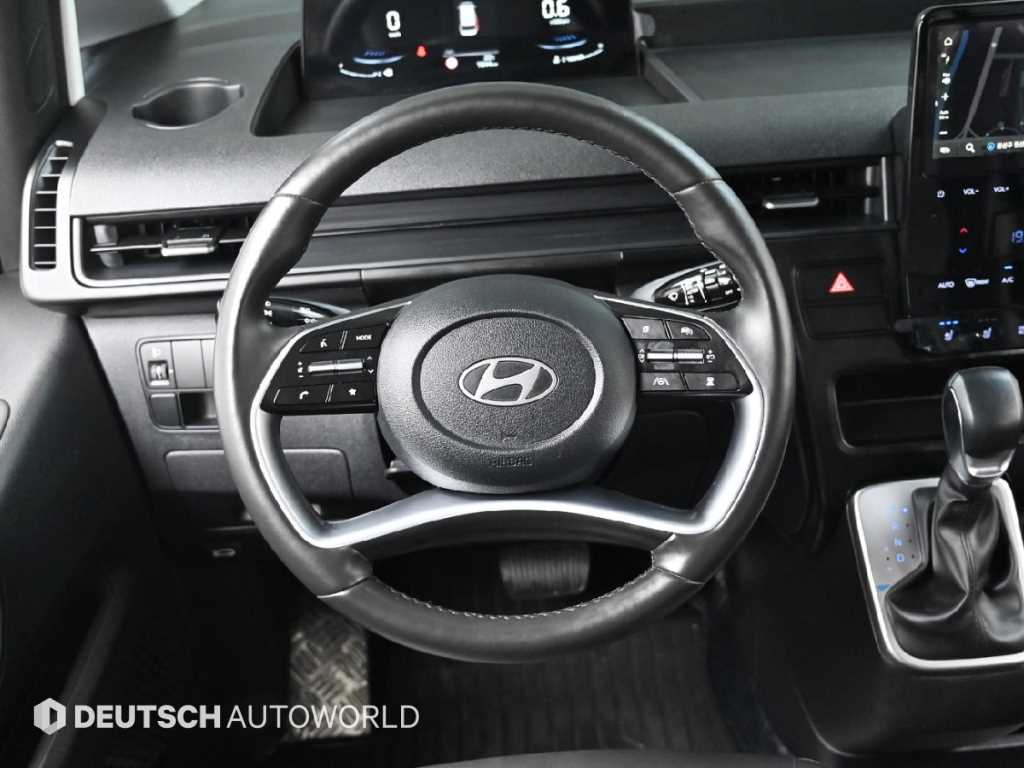 Hyundai Staria — photo 13