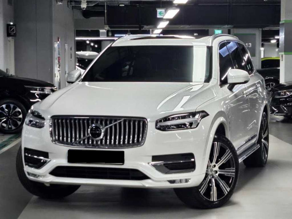 Volvo XC90 — photo 01