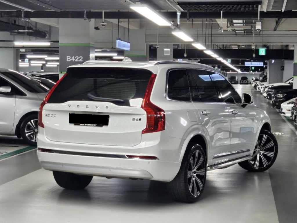 Volvo XC90 — photo 04