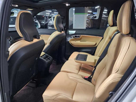 Volvo XC90 — photo 07