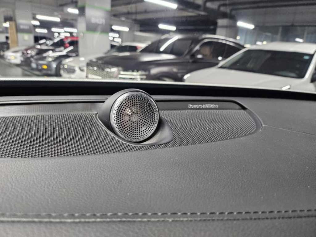 Volvo XC90 — photo 15