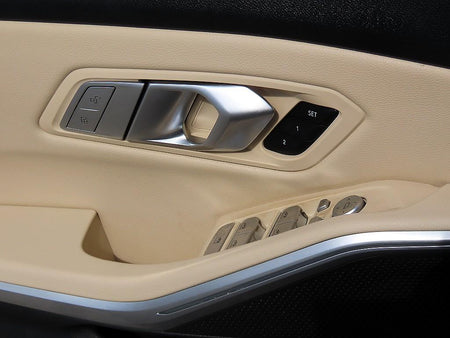 BMW 3-Series — photo 12