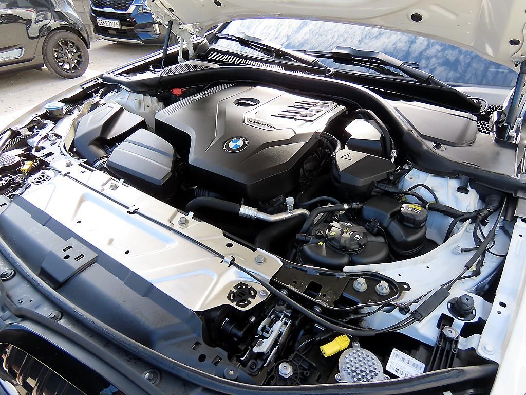 BMW 3-Series — photo 19