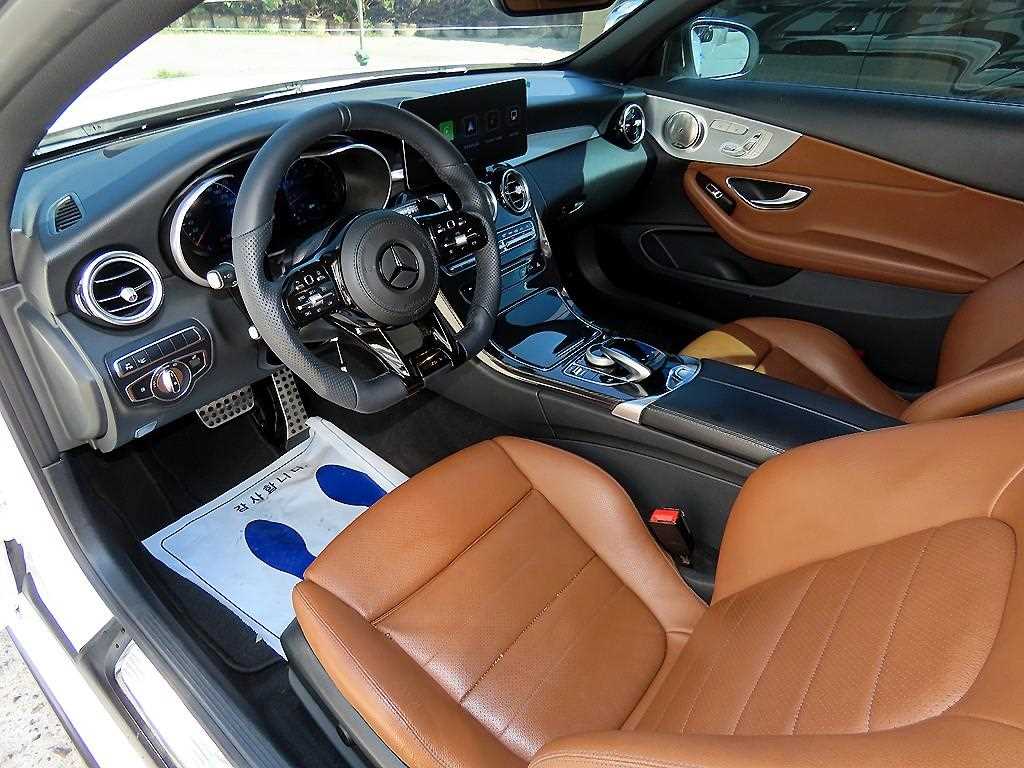 Mercedes-Benz C-Class — photo 12