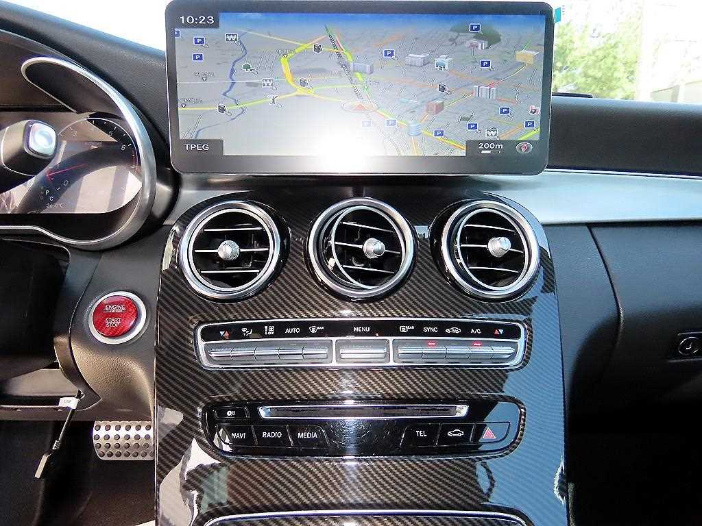 Mercedes-Benz C-Class — photo 16