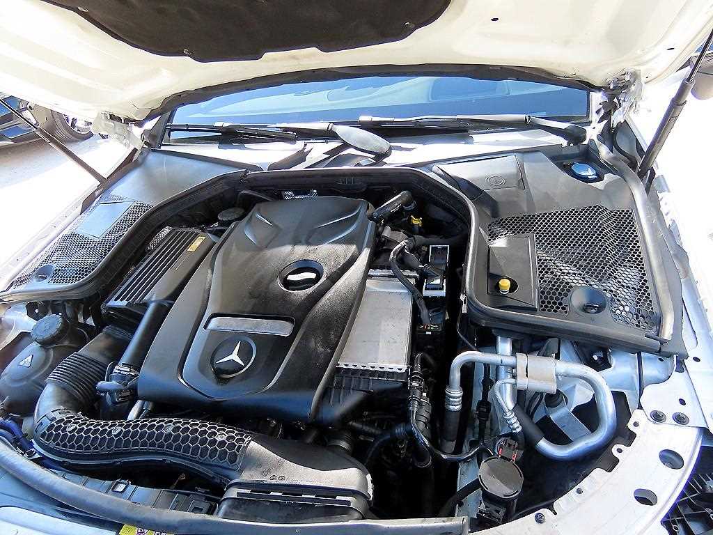 Mercedes-Benz C-Class — photo 19
