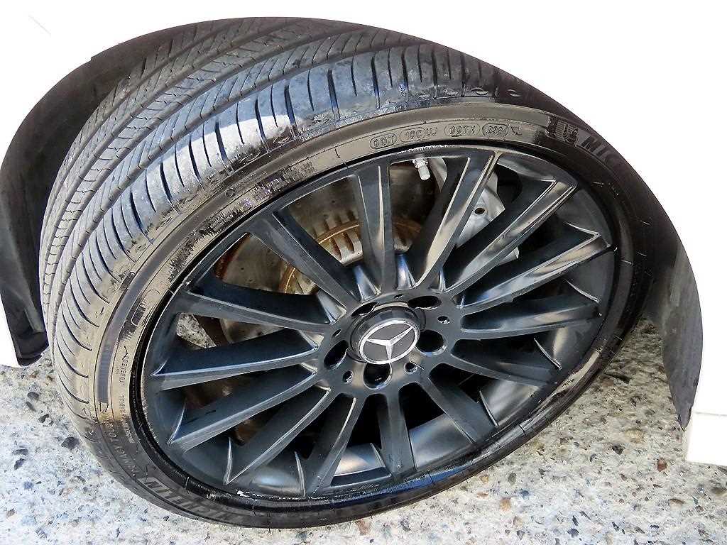 Mercedes-Benz C-Class — photo 20