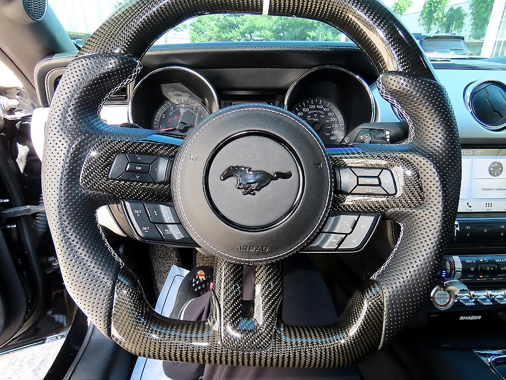 Ford Mustang — photo 08