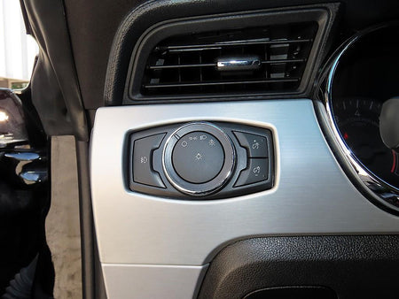 Ford Mustang — photo 12
