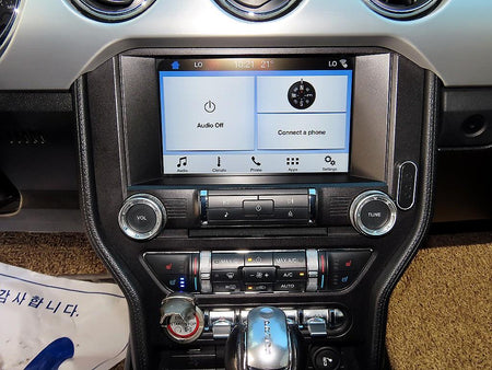 Ford Mustang — photo 13