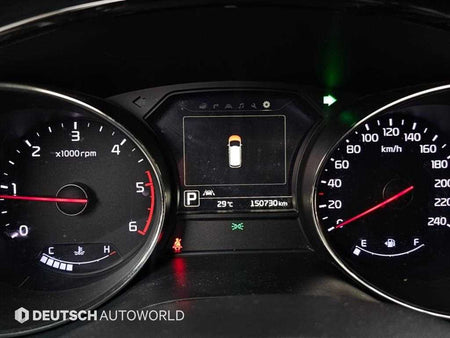 Kia Carnival — photo 08