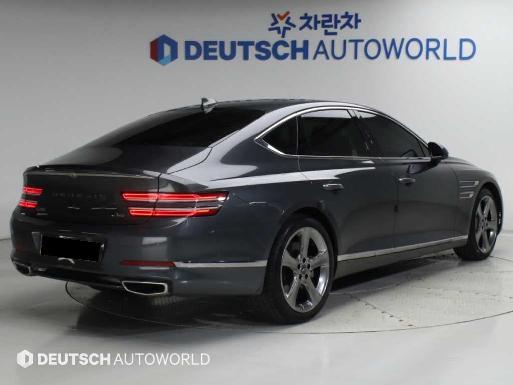 Genesis G80 — photo 02