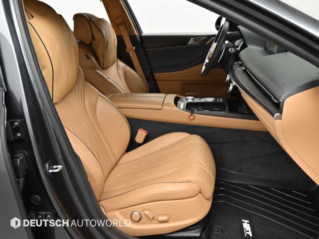 Genesis G80 — photo 10