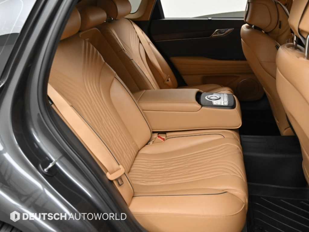 Genesis G80 — photo 12