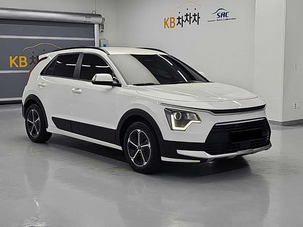 Kia Niro — photo 04