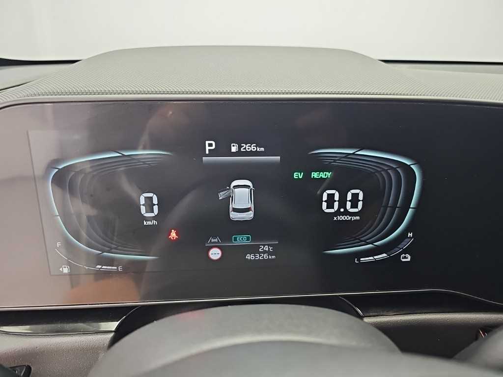 Kia Niro — photo 06