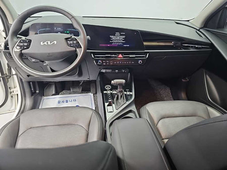 Kia Niro — photo 07