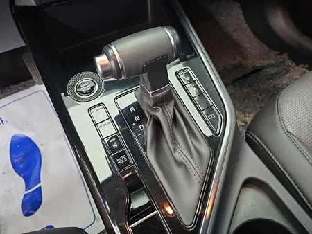 Kia Niro — photo 08