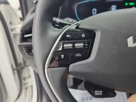 Kia Niro — photo 17