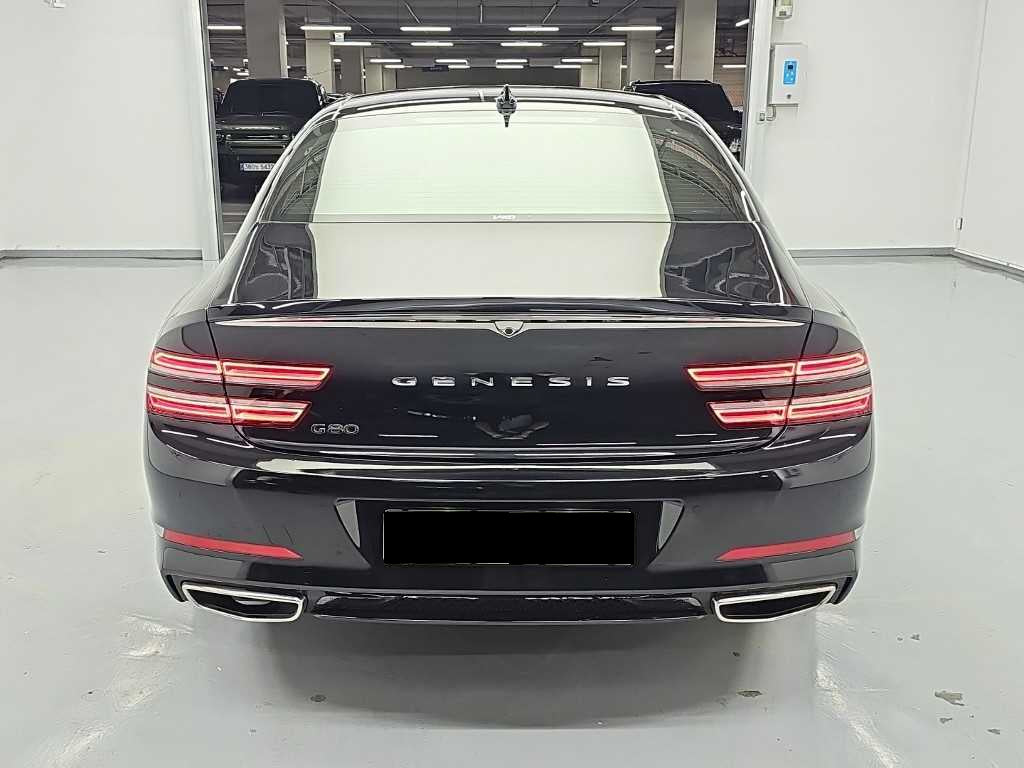 Genesis G80 — photo 04