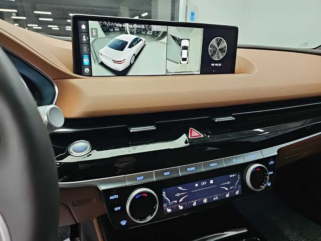 Genesis G80 — photo 10