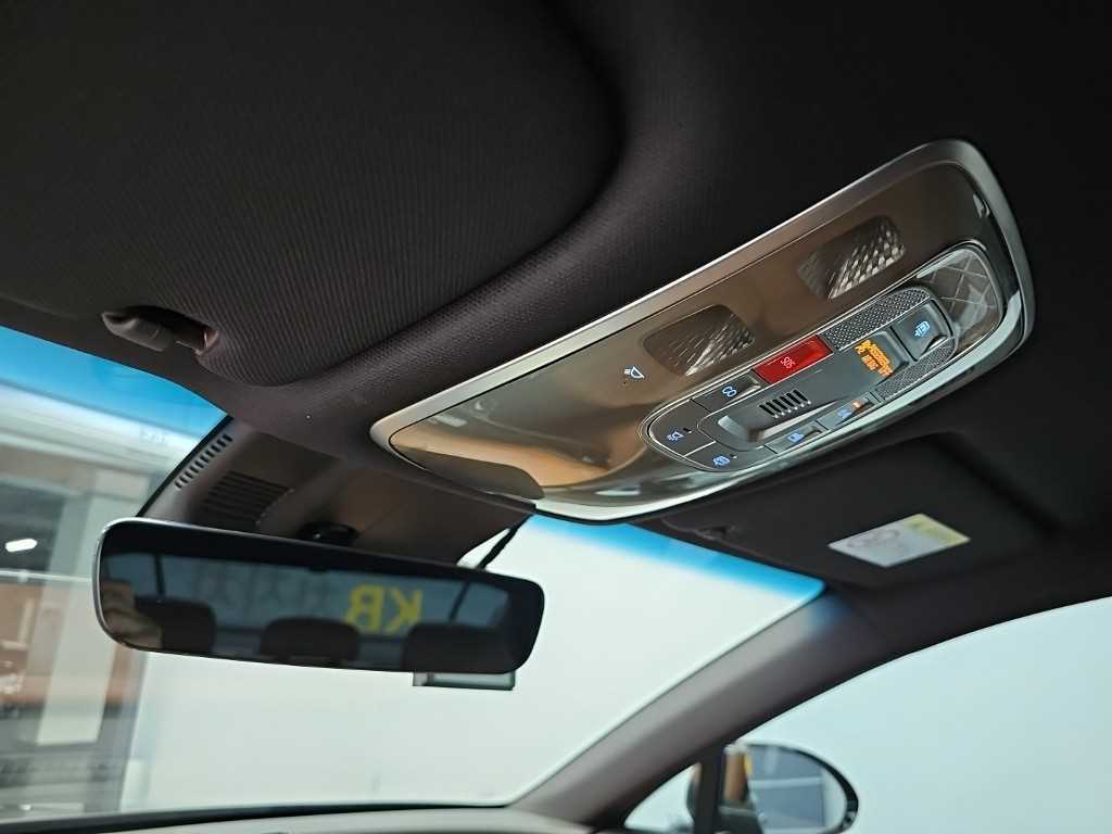 Genesis G80 — photo 17
