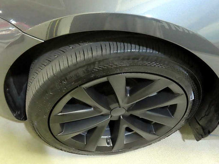 Tesla Model 3 — photo 20
