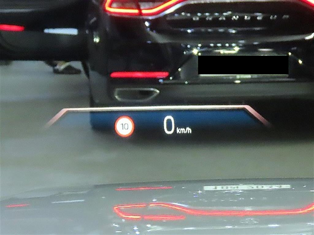 BMW 5-Series — photo 13