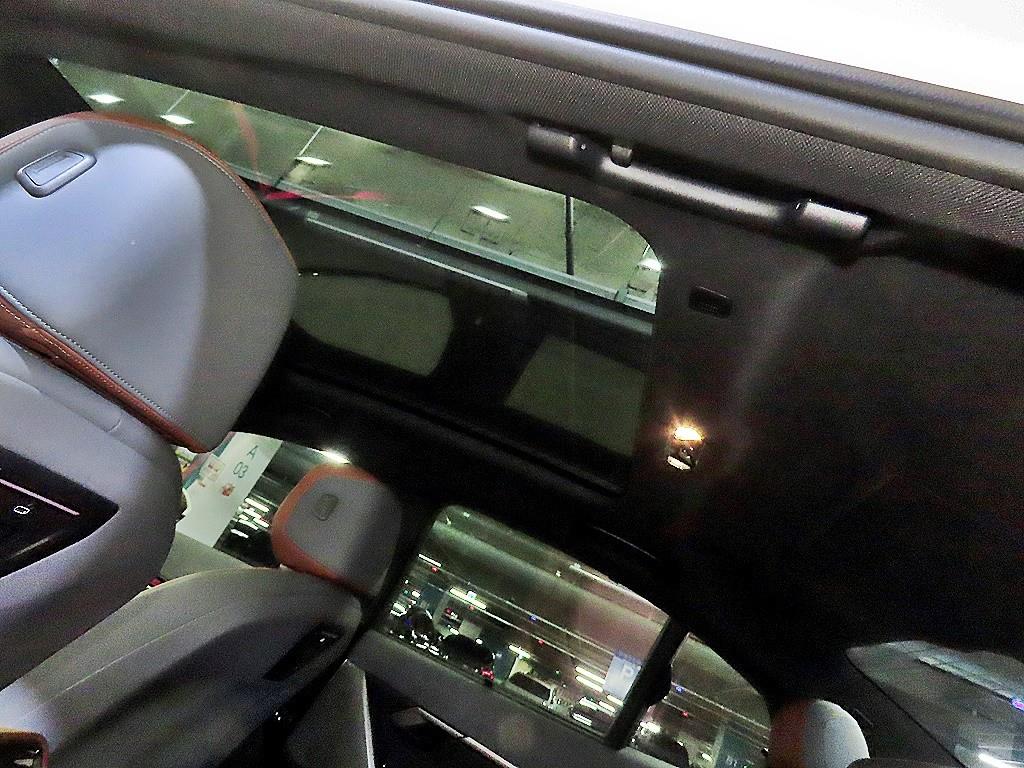 BMW 5-Series — photo 16